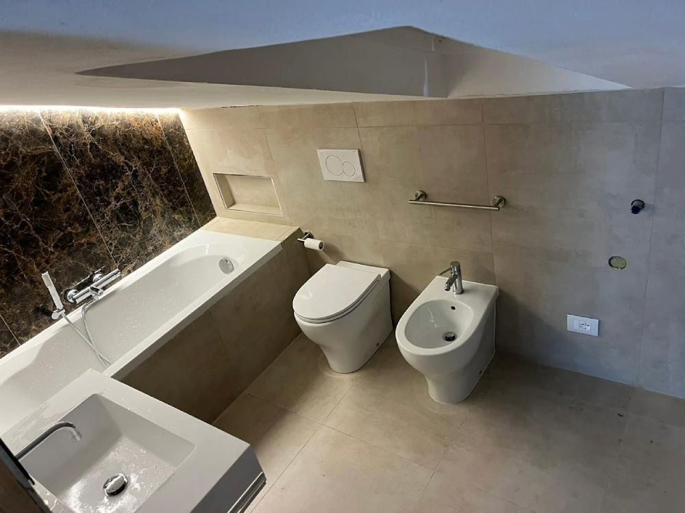 Bagno in Attico - Bordighera